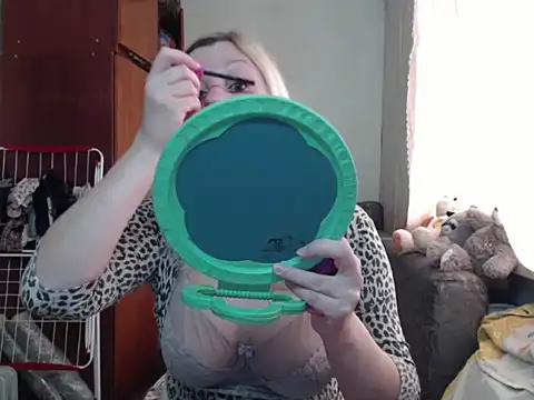 BustyBlond online show from March 2, 6:48 am