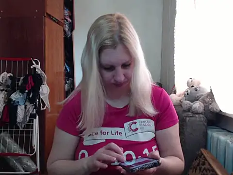 BustyBlond online show from March 5, 10:00 am