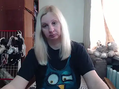 BustyBlond online show from March 10, 9:21 am