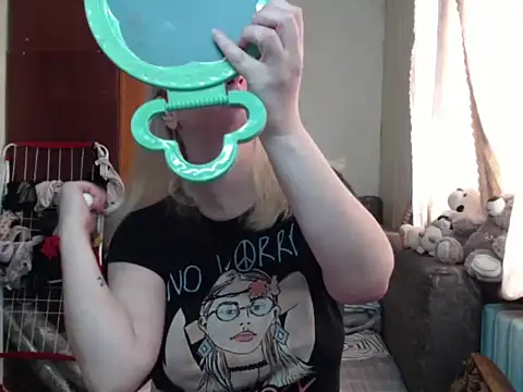 BustyBlond online show from March 20, 5:02 am