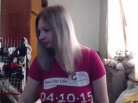 BustyBlond online show from March 21, 5:21 am