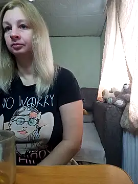 BustyBlond online show from October 21, 5:08 am