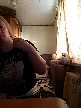 BustyBlond online show from February 11, 5:45 am