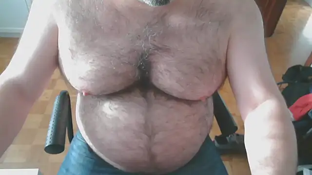 mikeyhotbear online show from February 25, 5:00 pm