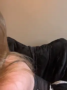 FoxyFrenchy online show from October 29, 5:36 pm