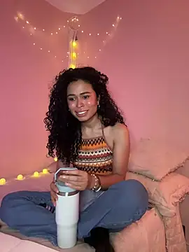 GabriSaenz online show from December 13, 10:55 pm