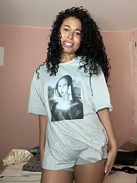 GabriSaenz online show from December 14, 10:28 pm