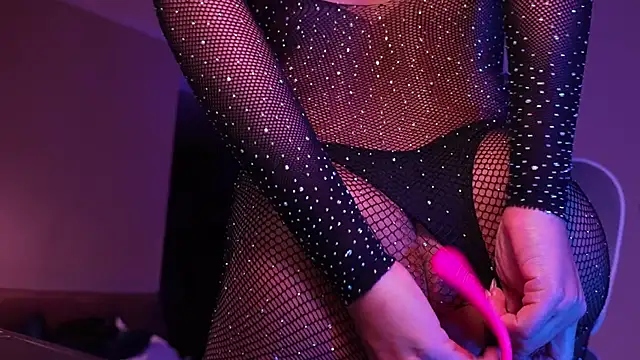 GabriSaenz online show from December 28, 12:36 am