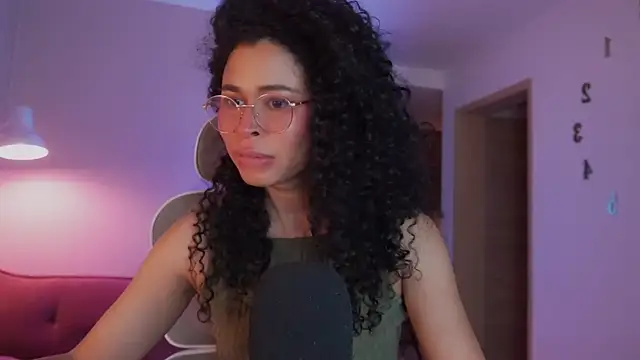 GabriSaenz online show from January 31, 11:56 pm