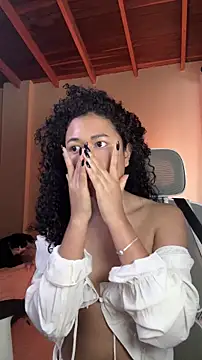 GabriSaenz online show from October 29, 12:51 pm