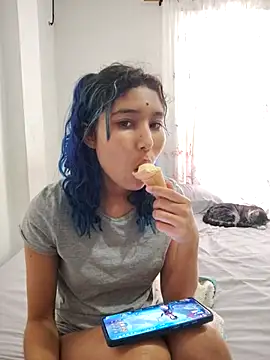 Snapshot of SAT--SU_U chatting on November 28, 8:11 pm SAT--SU U online show from November 28, 8:11 pm