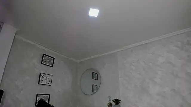 Emattaylor online show from April 9, 11:59 am