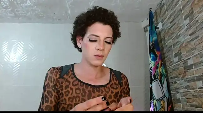 Snapshot of omar_alurba chatting on January 16, 12:55 am omar alurba online show from January 16, 12:55 am