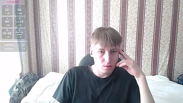 darienlarge online show from March 9, 10:08 am