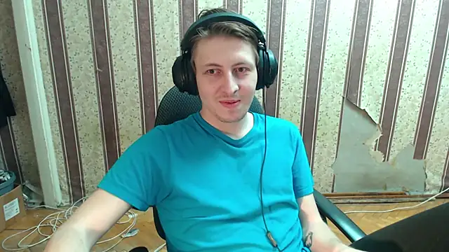 darienlarge online show from September 30, 7:08 pm