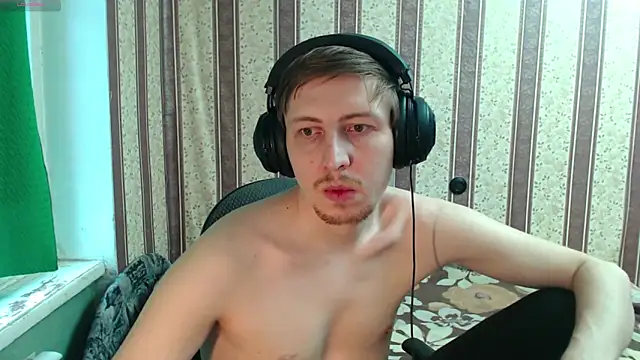 darienlarge online show from November 8, 9:20 am