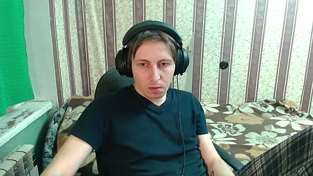 darienlarge online show from November 16, 5:40 pm