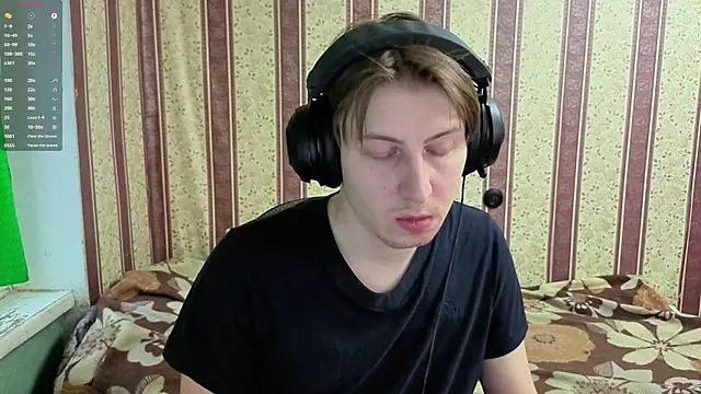 darienlarge online show from December 17, 10:32 am