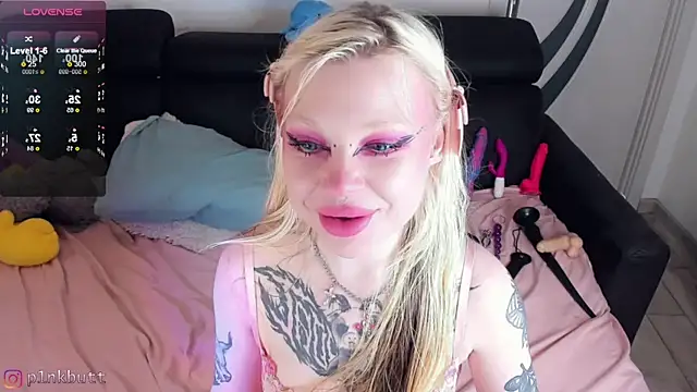 Snapshot of HelenGoat chatting on December 12, 3:05 pm HelenGoat online show from December 12, 3:05 pm