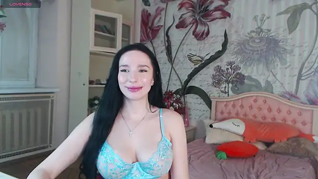 AliciaBow online show from March 13, 5:07 pm