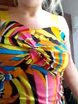 Snapshot of shelby_kutter chatting on February 3, 3:27 pm shelby kutter online show from February 3, 3:27 pm