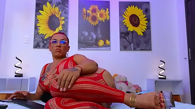 KataLehlla online show from February 3, 7:10 pm