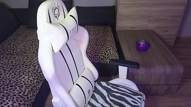 MolligSpielle online show from February 1, 3:52 am