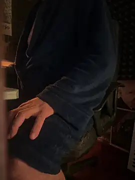 Snapshot of Noitelivre chatting on April 4, 6:11 am Noitelivre online show from April 4, 6:11 am