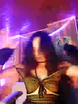  Laary online show from December 25, 12:27 am