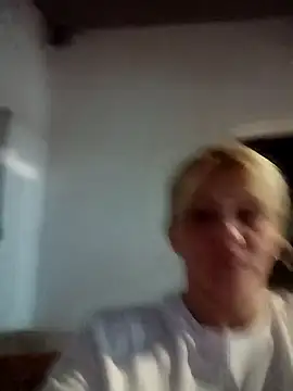 Nicolle Milf online show from December 22, 2:28 am