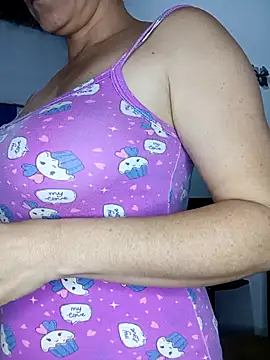 Nicolle Milf online show from February 25, 4:35 am