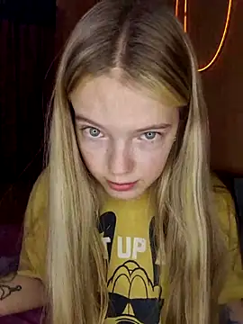 -veranito- online show from March 21, 3:01 am