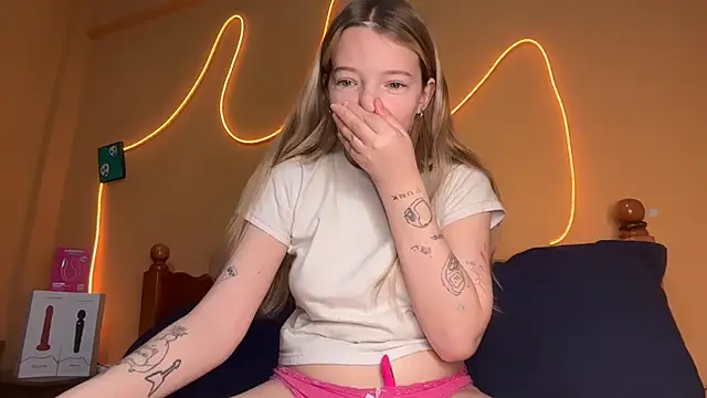 -veranito- online show from September 23, 9:07 pm