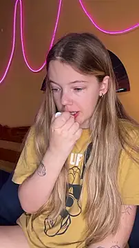 -veranito- online show from February 3, 3:04 am