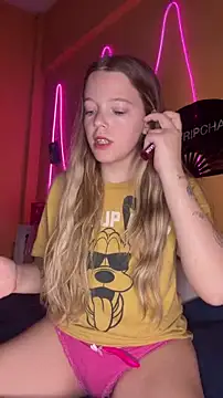 -veranito- online show from March 13, 3:02 am