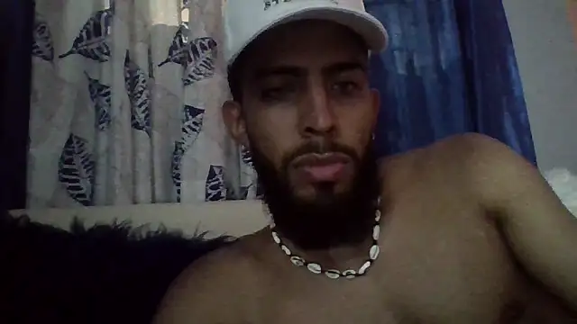 Snapshot of Alessandro__Rossi chatting on March 6, 11:31 pm Alessandro  Rossi online show from March 6, 11:31 pm