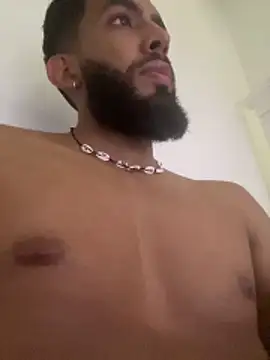 Alessandro  Rossi online show from April 8, 7:03 pm