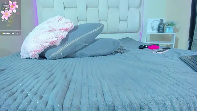 shanakendall online show from January 31, 7:11 pm