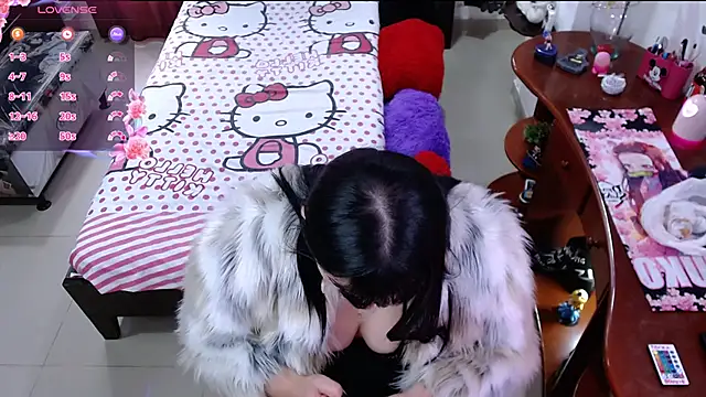 lufek23 online show from January 3, 8:22 pm