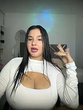 ValleryParker online show from January 15, 10:24 pm