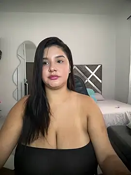 ValleryParker online show from February 3, 8:58 pm