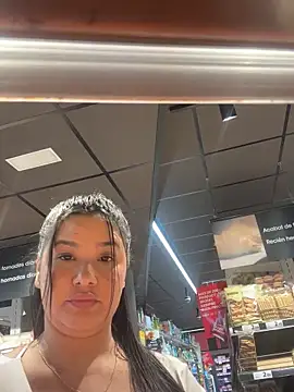 ValleryParker online show from April 14, 1:06 pm