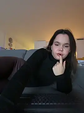 TheCinderella online show from December 16, 3:50 pm