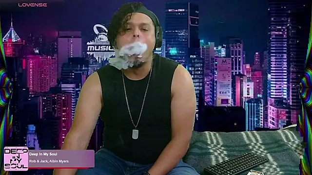 chino roz online show from February 22, 8:42 pm