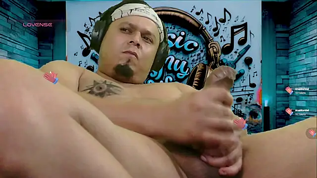 chino roz online show from March 17, 11:53 am