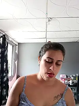 Snapshot of Latina_sexy1 chatting on February 1, 4:54 pm Latina sexy1 online show from February 1, 4:54 pm