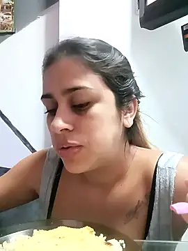 Snapshot of Latina_sexy1 chatting on February 15, 6:33 pm Latina sexy1 online show from February 15, 6:33 pm