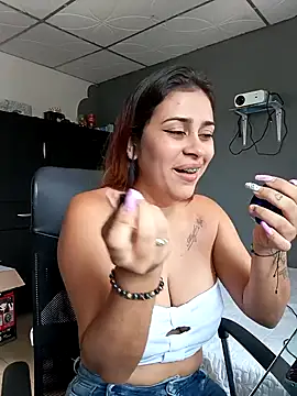 Snapshot of Latina_sexy1 chatting on February 22, 5:46 pm Latina sexy1 online show from February 22, 5:46 pm