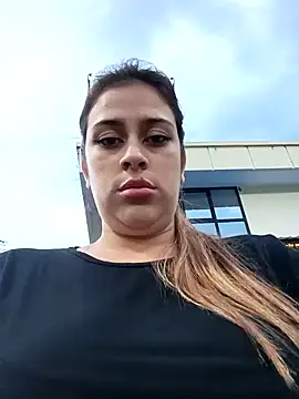 Snapshot of Latina_sexy1 chatting on February 24, 11:09 pm Latina sexy1 online show from February 24, 11:09 pm
