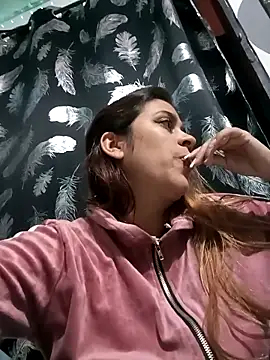 Snapshot of Latina_sexy1 chatting on March 5, 3:51 am Latina sexy1 online show from March 5, 3:51 am